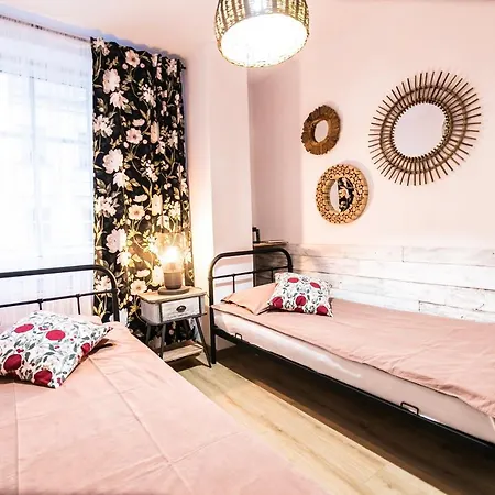 Ap Apartment'S Gdanska Wałbrzych Eksteriør bilde